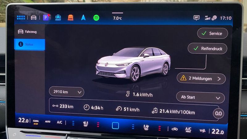 Die gesamte Bedienung kann nahezu intuitiv erfolgen. Wer die Bedienlogik von Smartphones oder Tablets kennt, wird sich hier schnell zurechtfinden. (Bild: VW)
