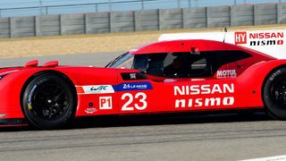 Statt auf Mittelmotor wie Audi, Porsche oder Toyota setzt Nissan auf einen Frontmotor mit Frontantrieb. (Foto: Nissan)