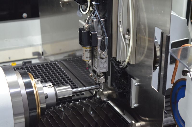 The CPX in-process OD measurement system is a quality control system that monitors and controls the OD of ground blanks within a batch production. 