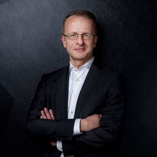 Dr. Jens Schulte, derzeit Finanzvorstand bei Schott, wird als CFO von Thyssenkrupp Nachfolger von Dr. Klaus Keysberg.(Bild:  Thyssenkrupp)