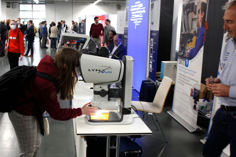 Solche interaktiven Ausstellungsstücke kamen besonders gut bei vielen Besuchern an.   Mehr Infos zu den kommenden LAB-SUPPLY-Messen finden Sie auf www.lab-supply.info.  (LABORPRAXIS, C. Lüttmann)