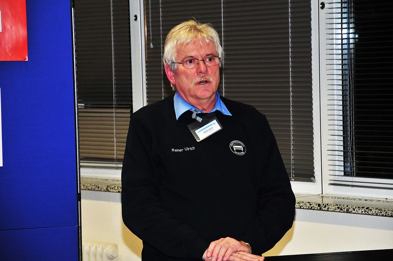 Rainer Ulrich, stellvertretender Schulleiter der Fachschule für Kraftfahrzeugtechnik, hatte den Wettbewerb mit seinem Team perfekt vorbereitet. (Foto: Schmidt)