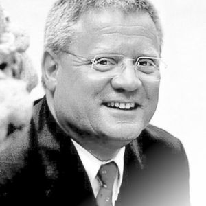 Dr. Hans Joachim Fuchs von Chinabrand Consulting. Chinabrand Consulting beschafft und analysiert chinesische Daten zu relevanten Marktsegmenten, Produkten und Technologien und befragt chinesische Experten und Nutzer zum Marktbedarf und zur Anwendung frugaler Produkte. Ergebnisse sind die Identifikation erfolgskritischer Schlüsselkomponenten, die Festlegung der Eigenschaften von Frugal-Produkten, die Bewertung der Akzeptanz von Produktkonzepten im Markt sowie die Konzepte für Frugal-Initiativen im Unternehmen.