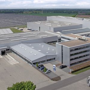 An Stammsitz im niedersächsischen Kirchdorf bevorratet die Diesel Technic AG rund 25.000 Artikel.