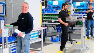 Mit der neuen Montagelinie für Herma-Etikettierer lässt sich die Fertigungskapazität bei Bedarf noch einmal nahezu verdoppeln. (Bild: Herma)