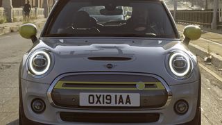 Im Januar 2020 soll der Elektro-Mini auf die Straßen kommen. (Mini)