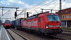 Die Schienenlogistik unter DB Cargo gilt seit Längerem als sehr verlustreich. Das will der neue Chef Bernhard Osburg bis 2030 ändern. Die Zukunft von DB Cargo soll dabei auf vier Säulen stehend gesichert werden. Leider wird das viele tausend Stellen kosten. ... (Bild: DB Cargo)