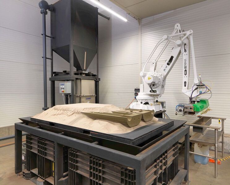 With its new 3D sand printer, the Blöcher foundry can realize ready-to-use and geometrically complex casting molds. This strengthens its positioning as a partner for the rapid on-demand delivery of spare parts, small series and tools made of aluminum. (Giesserei Blöcher)