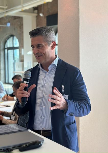 Wie NextGen Leadership bei der Bechtle aussieht, stellte Michael Guschlbauer vor. (Bild: Vogel IT-Akademie)