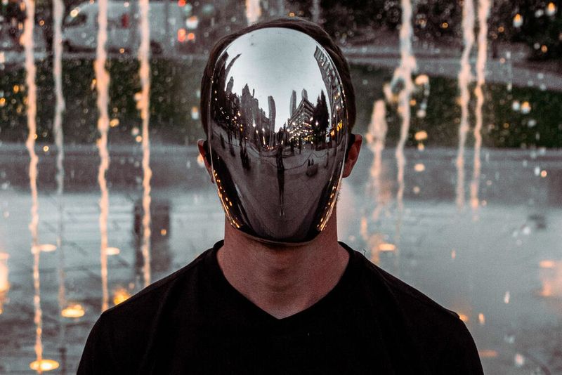 Im Internet of Things müssen neben menschlichen auch die Identitäten von Maschinen zweifelsfrei identifiziert und Zugänge sowie Berechtigungen verwaltet werden können,(Bild:  gemeinfrei / Unsplash)