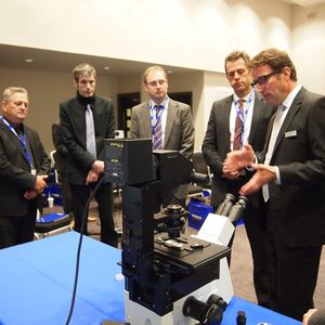 Die Fachpresse konnte sich in mehren Hands On Sessions von den Neuerungen der IX3-Mikroskopie-Serie überzeugen.