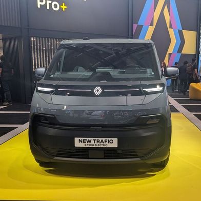 Steht im Fokus von Renaults Messeauftritt: der Trafic E-Tech. (Bild: Simon – VCG)