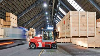 L’évolution des taux de change et des prix est encourageante. L’affermissement de l’euro, s’il se confirme sur la durée, et l’inflation, devraient renforcer la compétitivité des PME suisses. (S-GE)