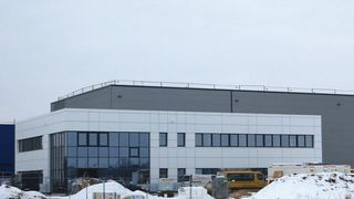 Das neue CNC Outlet Center entsteht in Olching im Westen von München und soll ab April 2013 Unternehmer anlocken. (Bild: CNC Outlet Center)
