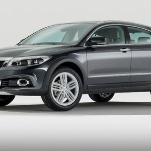 Blick in die Zukunft I: Der Qoros 3 - Cross Hybrid Concept gab bereits 2013 in Genf einen Ausblick auf die Möglichkeiten der künftigen Technologieentwicklung. Das System besteht aus einem 1,2 Liter großen Dreizylinder-Benzinmotor mit Turboaufladung und 130 PS, der die Vorderräder antreibt. Hinzu kommt ein 67 PS starker Elektrosynchronmotor, der zwischen Gepäckraumboden und Hinterachse angeordnet ist.(Foto: Baeuchle)