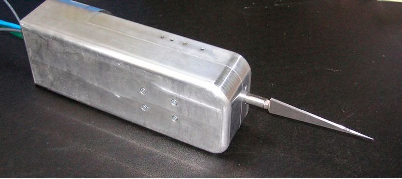 Relativ neu und patentiert, ist diese oszillierende Schneidklinge, die Geiss entwickelt hat. In der Praxis schwingt dieses Messer beispielsweise bei einem eingestellten Hub von 5 mm mit einer Frequenz von 25 Hz. (Geiss ttt)