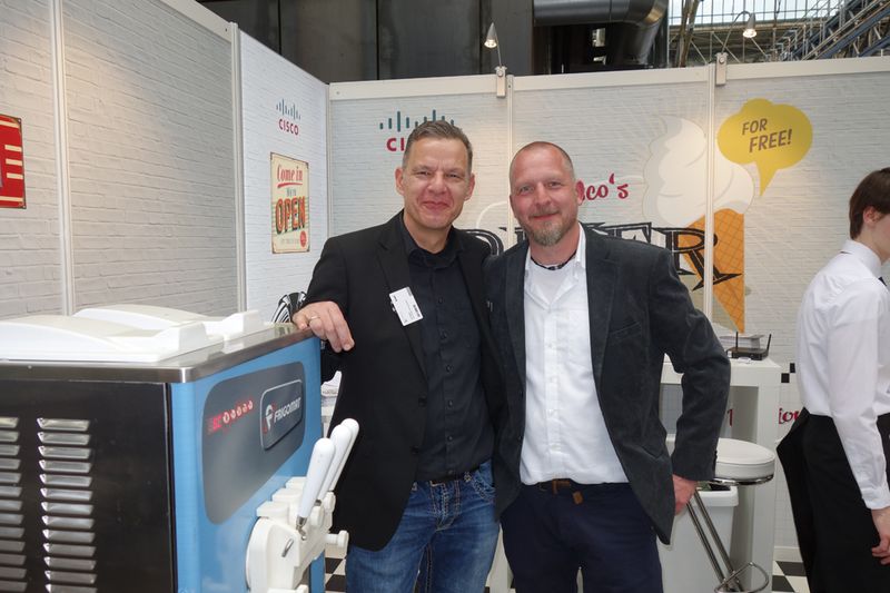 Leckeres Eis gab es bei Jo Kern, Cisco, und Maik Meya, ALSO (Bild: IT-BUSINESS)