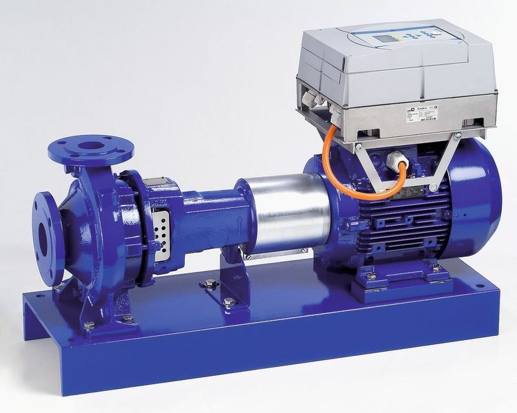 Complexity management: Even for a standard pump, such as the Eta, of which KSB produces around 65,000 units per year, the batch size is 1.4. No two pumps are identical. (Archiv: Vogel Business Media)
