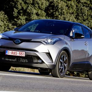 (Toyota)