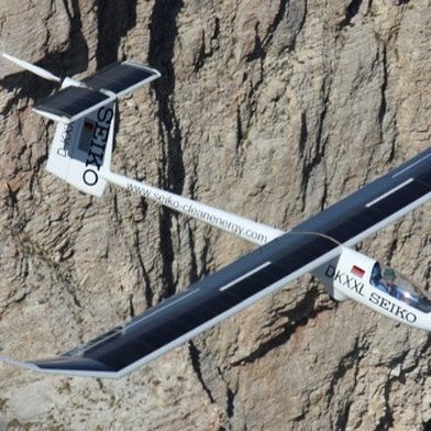 Strukturelle Integration als Pionierleistung: Icaré 2 nutzte bereits Mitte der 1990er-Jahre eine hochfeste CFK-Leichtbaustruktur, um das kritische Leistungsgewicht für den Solarflug zu realisieren.  (Bild: Universität Stuttgart)