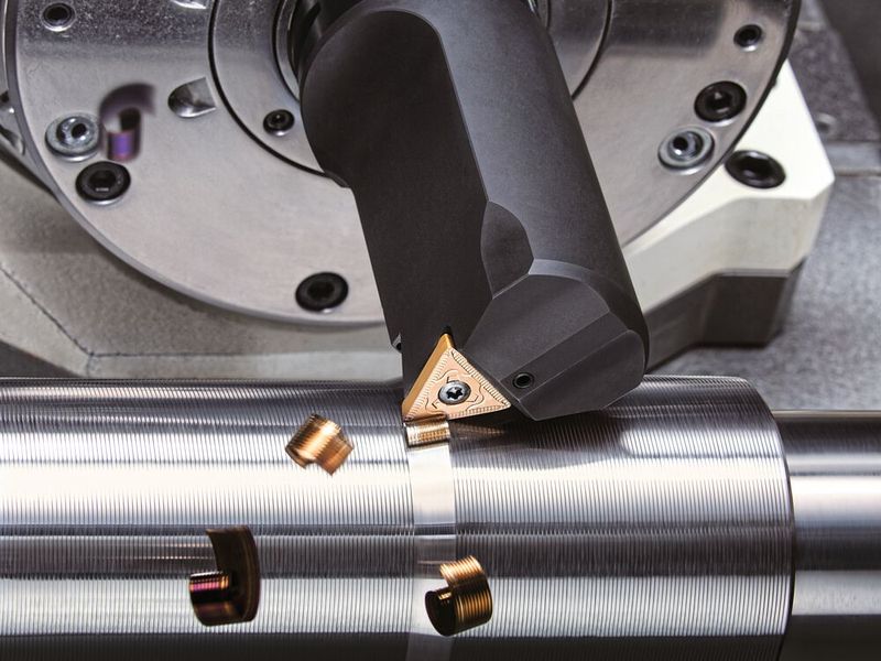 Beim neuen Y-Achsen-Drehen kann mit gleichem Vorschub und gleicher Präzision vorwärts und rückwärts gedreht werden. (Bild: Tungaloy)