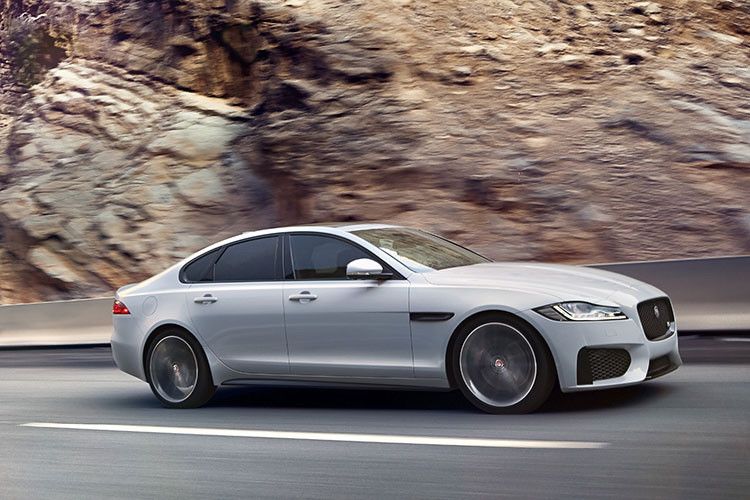 Jaguar bietet XF-Kunden eine Art Flatrate beim Service, „Jaguar Care“ genannt. Die ersten drei Jahre sind sämtliche Inspektionen kostenlos, egal, wie viele Kilometer man zwischenzeitlich abgespult hat. (Foto: Jaguar)
