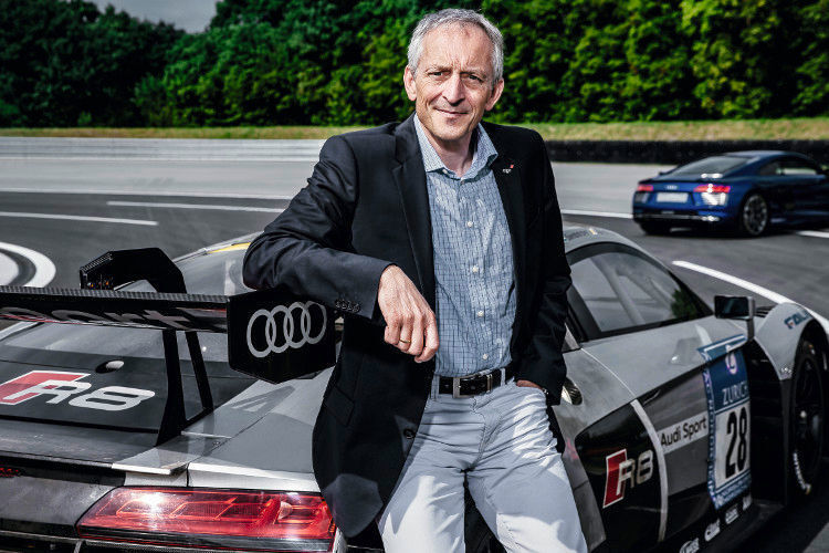 Selten fand und findet eine solch intensive Vernetzung von Serien- und Rennabteilung statt wie beim aktuellen R8 LMS. Diese Zeitinvestition ist auch der Grund, warum die Ingenieure heute mit viel Ruhe und Entspannung der Auslieferung an die Kunden entgegensehen. (Im Bild: Romolo Liebchen) (Audi)