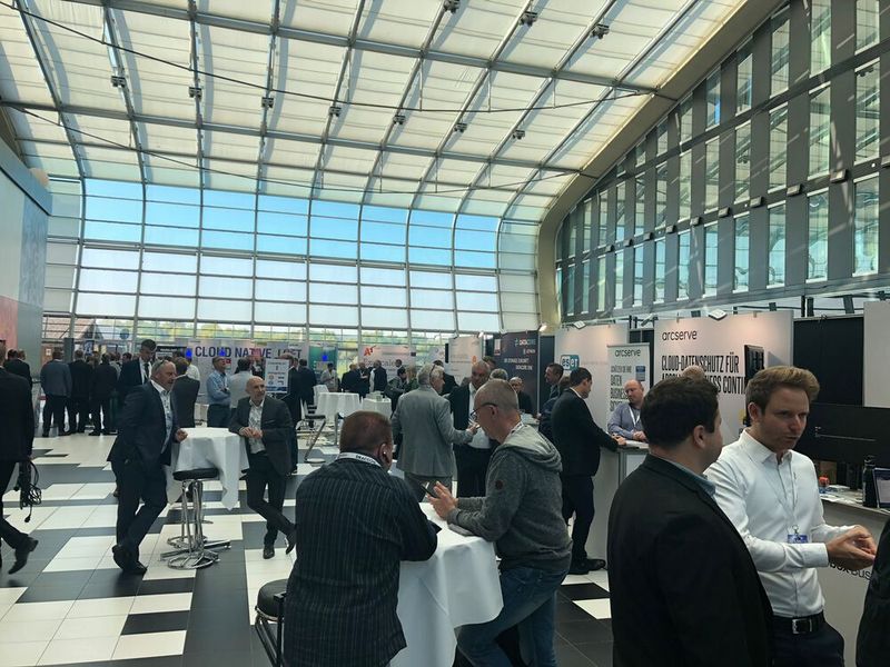 Ausstellung, Networking, Socialising – auf der CLOUD 2019 Technology & Services Conference war keine Pause verschenkt. (Bild: Vogel IT-Akademie)