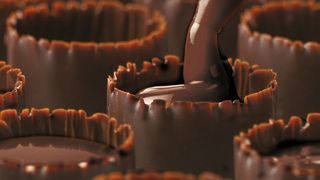 Barry Callebaut will eine nachhaltigere Lieferkette bei Kakaobohnen verwirklichen. Bislang beteiligen sich laut SAP bereits 65.000 Kakao-Kleinbauern in der Elfenbeinküste an der Initiative. (Barry Callebaut)