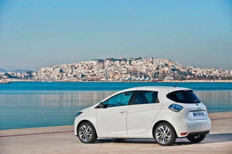 Den Renault Zoe gibt es in verschiedenen Ausstattungsvariante mit und ohne Batteriemiete. Insgesamt wurden für das Modell 3.960 Förderanträge gestellt.  (Renault)
