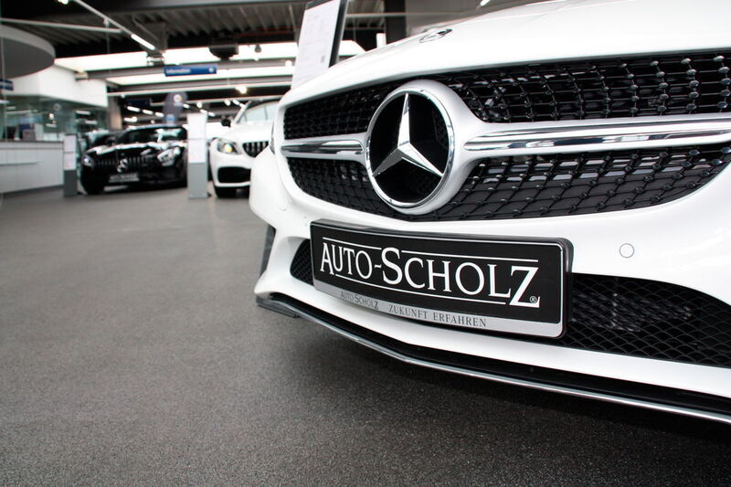 ... einen Liefervertrag mit Carl Benz. Damit gilt Auto-Scholz als der zweitälteste Mercedes-Benz-Partner der Welt.  (Faust / »kfz-betrieb«)