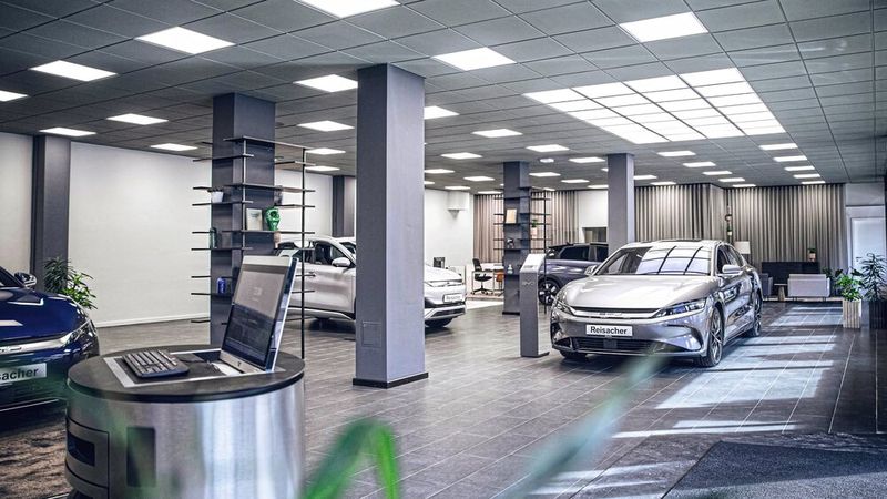 In München betreibt Reisacher seit Anfang 2024 einen BYD-Pioneer-Store.(Bild:  Reisacher)