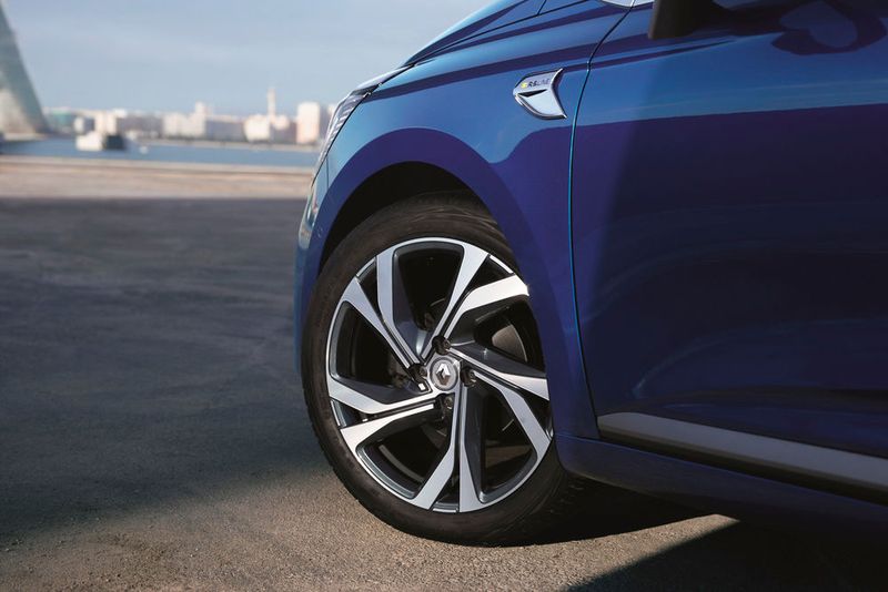 Renault bietet den Clio künftig in elf Karosseriefarben an. Neu im Farbspektrum ist etwa der Ton „Celadon Blue”.  (Bild: Renault)