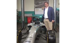 Deutschlands Petronas-Chef Armin Bolch freut sich über den ersten Flagship-Store. 100 weitere sollen folgen. (Foto: Wenz)