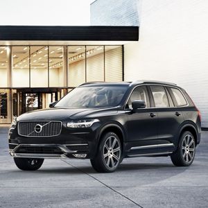 Volvo XC90 die Zweite: Das schwedische Edel-SUV ist rundum neu, aber dennoch auf den ersten Blick als typischer Volvo zu erkennen. (Foto: Volvo)