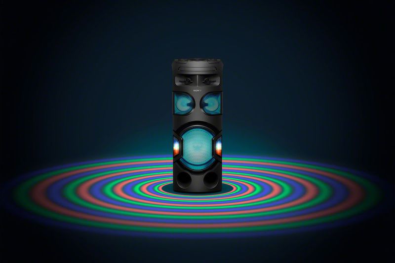 Die vier neuen Party-Boxen von Sony erfüllen jeden Raum nicht nur mit 360-Grad-Musik, sondern auch mit 360-Grad-Party-Beleuchtung. (Bild: Sony)