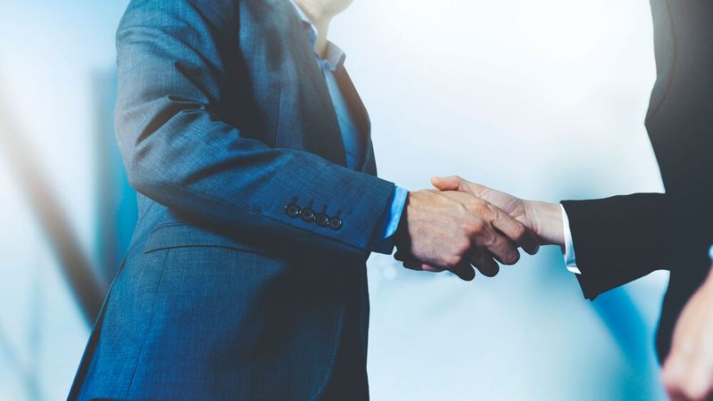 GlobalFoundries and Renesas strengthen their collaboration to support U.S.-based semiconductor production and supply chain resilience.(Source: ©  ronstik - stock.adobe.com)