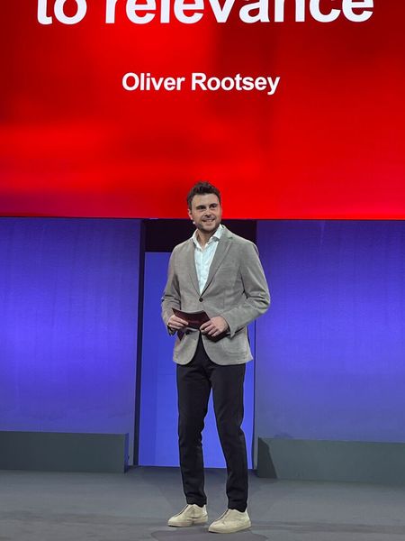 Oliver Rootsey, General Manager Germany & Austria bei Lenovo, gibt Einblicke in die KI-Strategie von Lenovo. (Bild: Vogel IT-Medien)