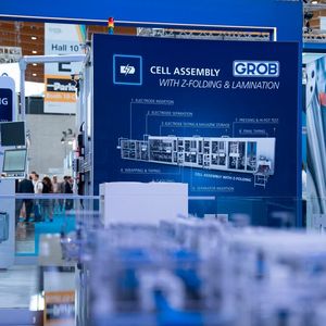 Der Grob Z-Falter für die Zellassemblierung.(Bild:  Dürr Systems AG)