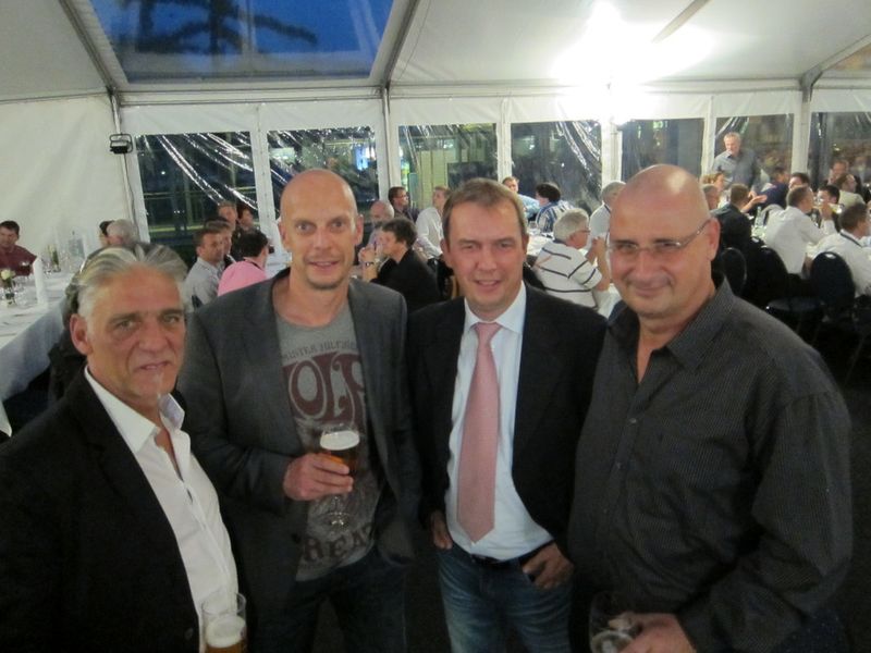 (v. l.) Wilfried Jentzsch (Terra Computer Limited) und Olaf Biemelt (BAB) mit den Kollegen Bernd Reichelt und Andreas Dudda (Wortmann) (IT BUSINESS)