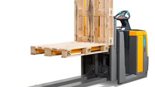 Durch die Kombination hoher technischer Leistung mit einer Vielzahl ergonomischer Vorteile ermöglicht der ECD 320 eine enorme Wege-, Zeit- und Kostenoptimierung beim Kommissionieren, so der Hersteller. (Jungheinrich)