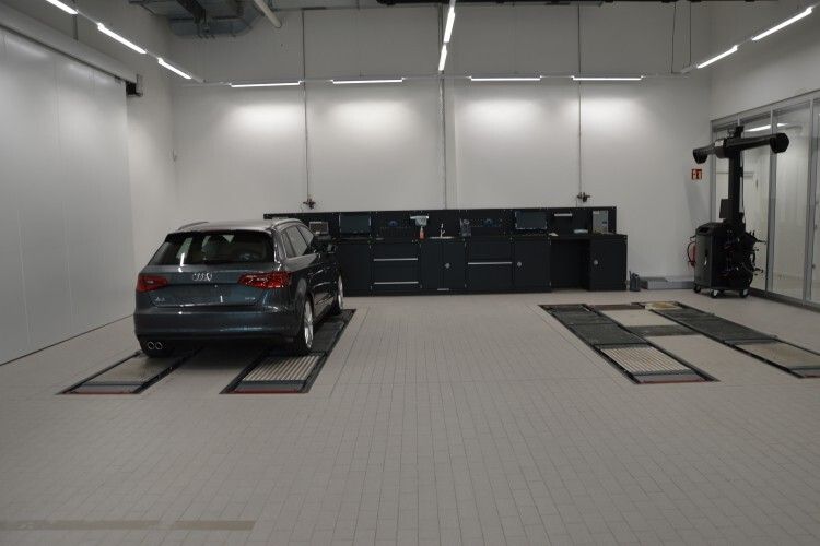 Über den Parkplatz gelangen Kunden zu den Direktannahmeplätzen. (Foto: Achter)