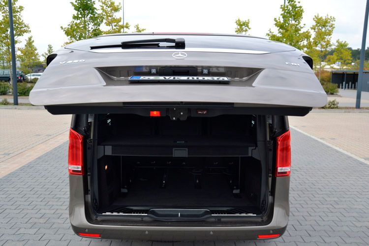 …öffnet die Heckklappe elektrisch. (Foto: Michel)