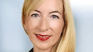 Rechtsanwältin Anne Marhoffer-Beljuli hat sich auf Vertrags-Checks, Vertragsgestaltung und Allgemeinde Geschäftsbedingungen (AGB), Anlagenbau, Service Level Agreements (SLA) und Key Performance Indicators (KPI) in der Logistik spezialisiert. (Gimmler)