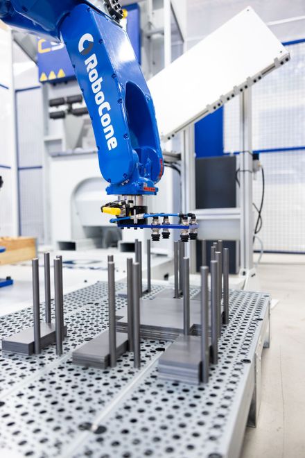 RoboCone Abkantpresse C9 mit Roboter_29.jpg (CoastOne Oy)