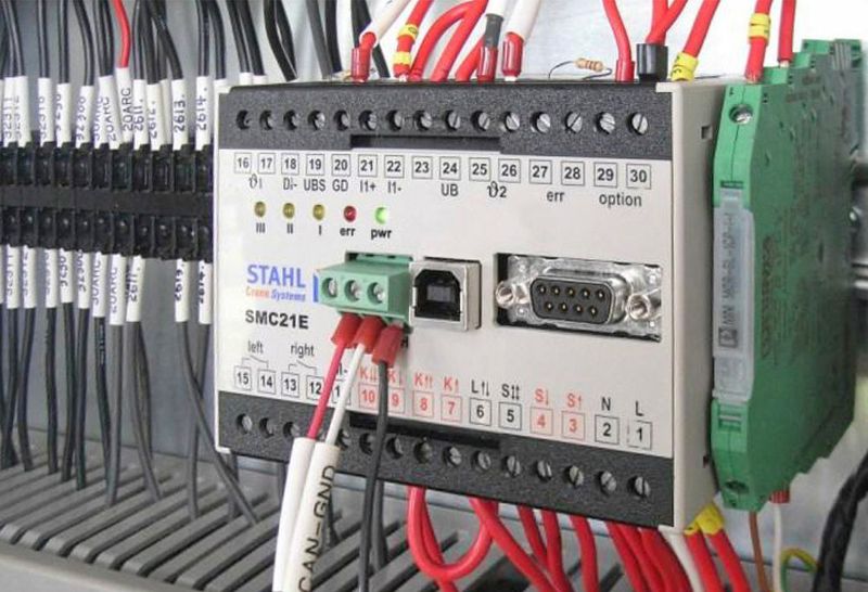 Der Multicontroller SMC erfasst die gesamten Betriebsdaten eines Hebezeugs. (Stahl Cranesystems)
