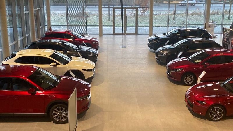 Auf einer Fläche von rund 400 Quadratmetern präsentiert das Autohaus Schrader in Garbsen die Mazda-Neuwagen. (Mazda)