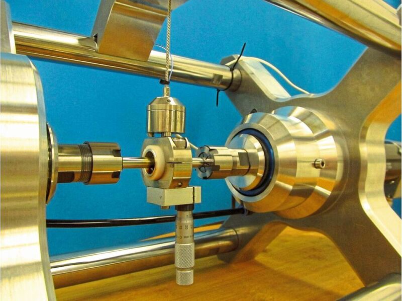 Mit dem neu entwickelten In situ-Tribometer lassen sich direkt im Betrieb Verschleiß und Reibwerte von Gleitlagern messen. (Fraunhofer IWM)