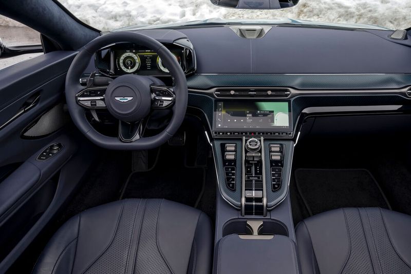 Der Vantage Roadster ist nobel und modern zugleich eingerichtet. (Aston Martin/Andy Morgan)