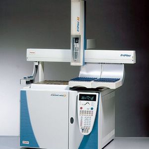 Abb.2: Der TriPlus-Autosampler auf dem Trace GC Ultra installiert.